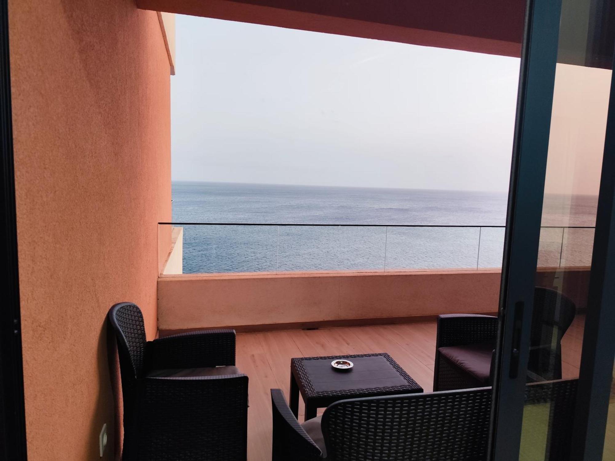 Ocean Mirror Apartment 普拉亚 外观 照片