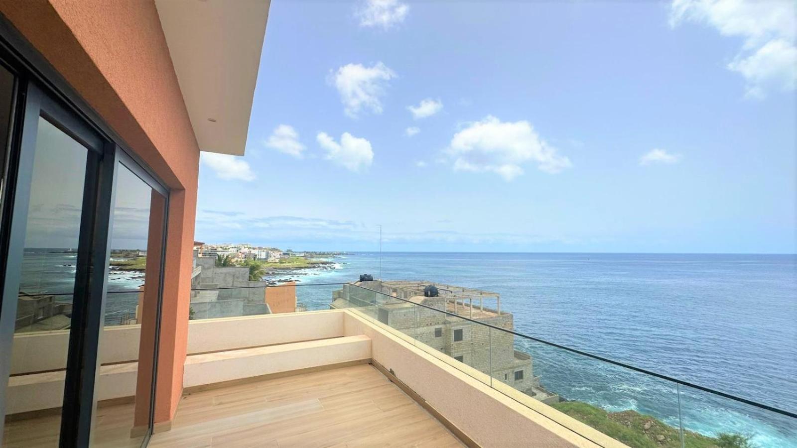 Ocean Mirror Apartment 普拉亚 外观 照片